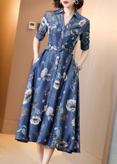 Vestido largo vaquero de manga corta con cuello Peter Pan, botones y estampado azul chic